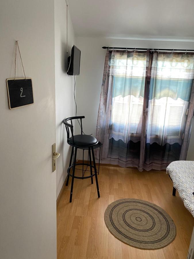 Chambre Privee Dammarie Les Lys Otel Dış mekan fotoğraf