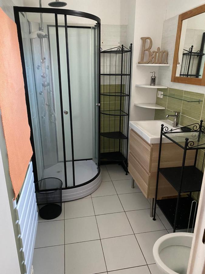 Chambre Privee Dammarie Les Lys Otel Dış mekan fotoğraf